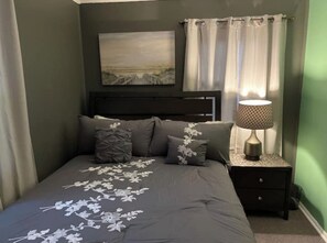 2nd bedroom
