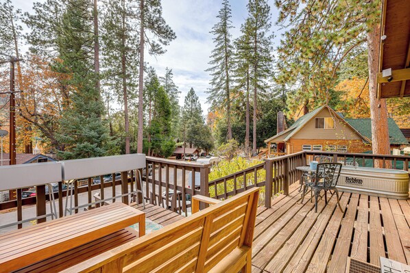 Angelus Oaks Vacation Rental | 3BR | 2BA | 1,900 Sq Ft | Stairs Required
