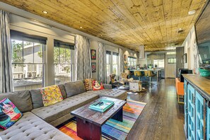 Living Room | Single-Story Home | Free WiFi | Central A/C & Heating