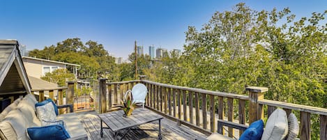 Austin Vacation Rental | 2BR | 1.5BA | 1,200 Sq Ft | 3 Steps Required