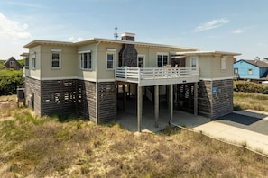 NH118: Conch Shell Estate | Front Exterior 
