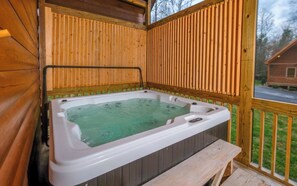 Bain à remous extérieur