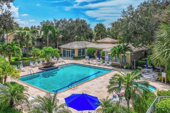 Community Pool & Clubhouse