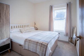 Ty George - 3 Bedroom Cottage - Tenby (24248)
