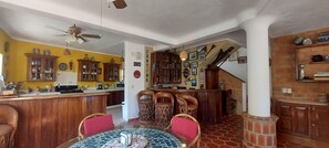 Bar / inside