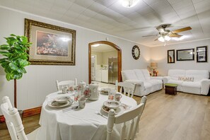 Dining Area | Dishware & Flatware