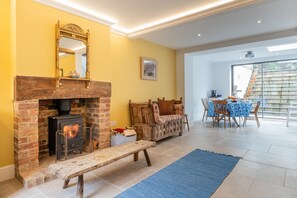 River Cottage Open Plan Living - StayCotswold