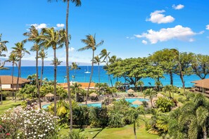 Aston Maui Kaanapali Villas -Couryard_3000x2000