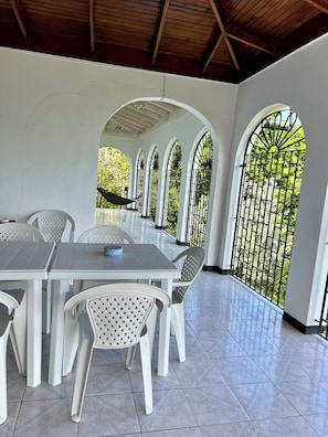 Outdoor dining
