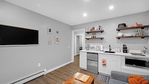 If you don't want to order out, cookware and utensils are on-site.