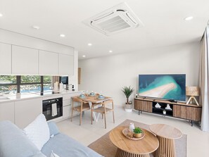 Kitchen (2)