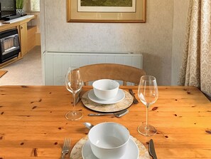 Dining Area | Goldfinch - Greenacres Farm, Colchester