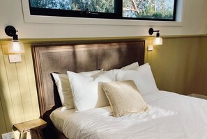 Queen bed