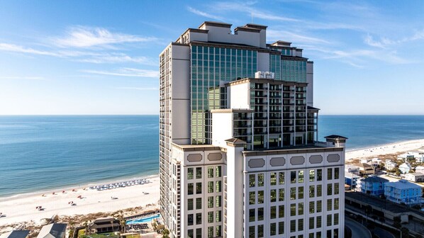 Street View of The Oasis...Directly on the Beach!