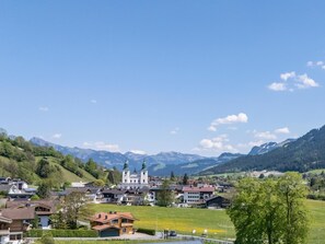 Immediate Surroundings [summer] (&lt;1 km)