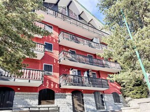 Appartement, Quartier, Zone Résidentielle, Condominium, Balcon, Hôtel