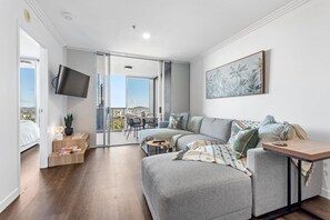 Ducted Air-Con, Smart TVs, Fast WifI...