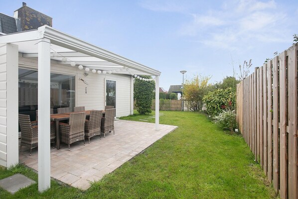 terrace and fenced garden 