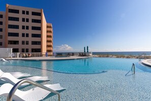 New Ocean front Infinity Pool