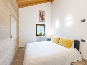 Piscine, Recours, Composite, Mobilier De Jardin, Ombre, Hôtel, Eco Hôtel, Caractéristique De L'Eau, Thermes