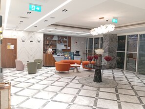 フロント