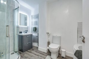 Bathroom (1)