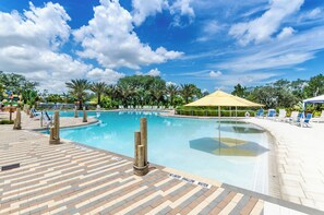 - Charming resort-style pool, perfect for relaxation in this Festival resort - Surrounded by beautiful greenery & palm trees, it offers a tranquil tropical escape - Enjoy the shaded seating & pristine setting for your ultimate outdoor experience