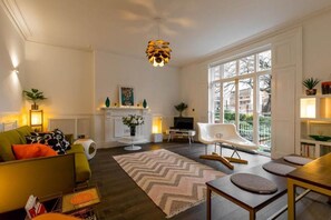 All Saints Green Cottage, Norwich - Host & Stay