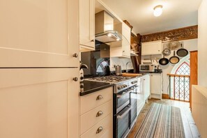 The Nave, Gorleston-On-Sea - Host & Stay