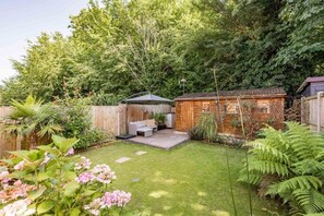 Maple House, Norwich - Host & Stay