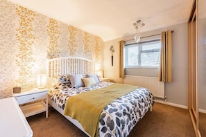 Maple House, Norwich - Host & Stay