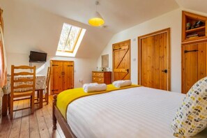 The Nest, Wells-next-the-Sea - Host & Stay