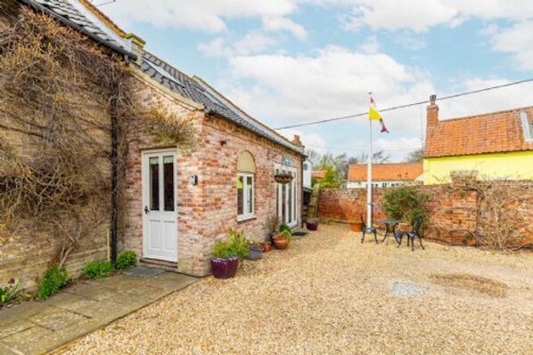 The Nest, Wells-next-the-Sea - Host & Stay