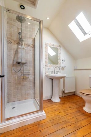 The Nest, Wells-next-the-Sea - Host & Stay