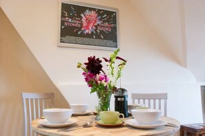 Apartment 7, York Terrace, Norwich - Host & Stay