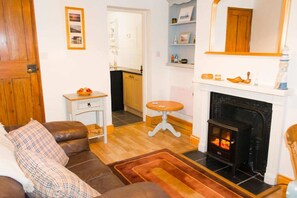 Shoemakers Cottage, Cromer - Host & Stay
