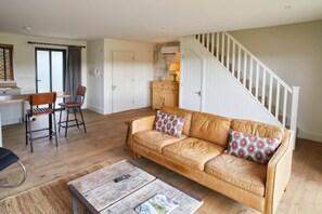 Number Four | Piglets, Swaffham - Host & Stay