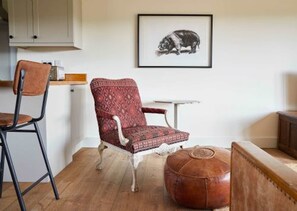Number Four | Piglets, Swaffham - Host & Stay