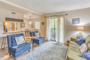 Living Room | Free WiFi | Board Games
