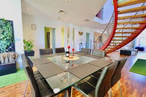 dining room (1)