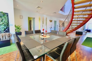dining room (1)