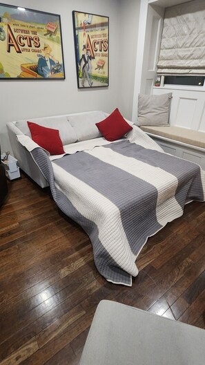 sleeper sofa Memory foam 