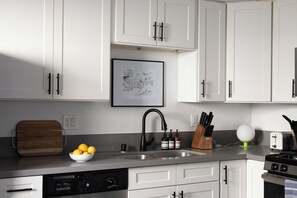 Fully equipped kitchen