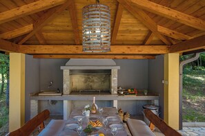 Salle à manger extérieure