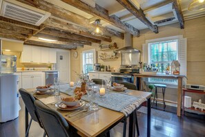 Kitchen | Free WiFi (High Speed) | Central A/C & Heating