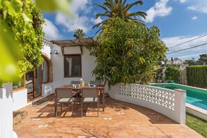 Outdoor dining area