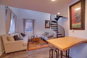 Living Room | Free WiFi | Gas Heat | 1st Floor