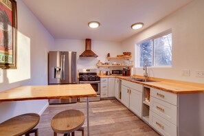 Kitchen | 1st Floor
