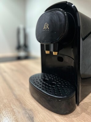Kaffe och/eller kaffebryggare