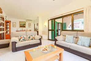 Villa Las Flores image